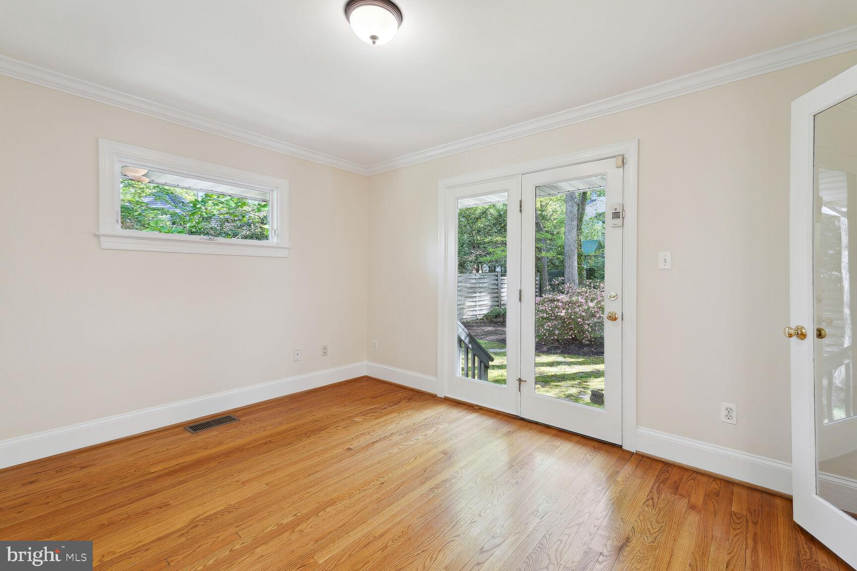 ELMWOOD ESTATES - Residential