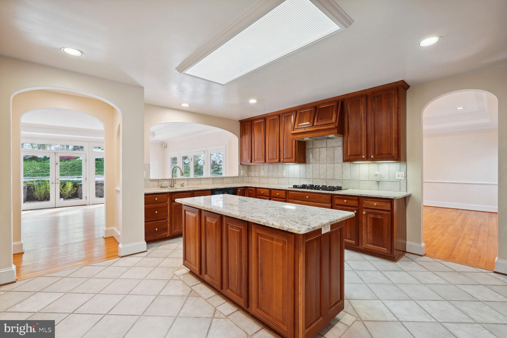 ELMWOOD ESTATES - Residential