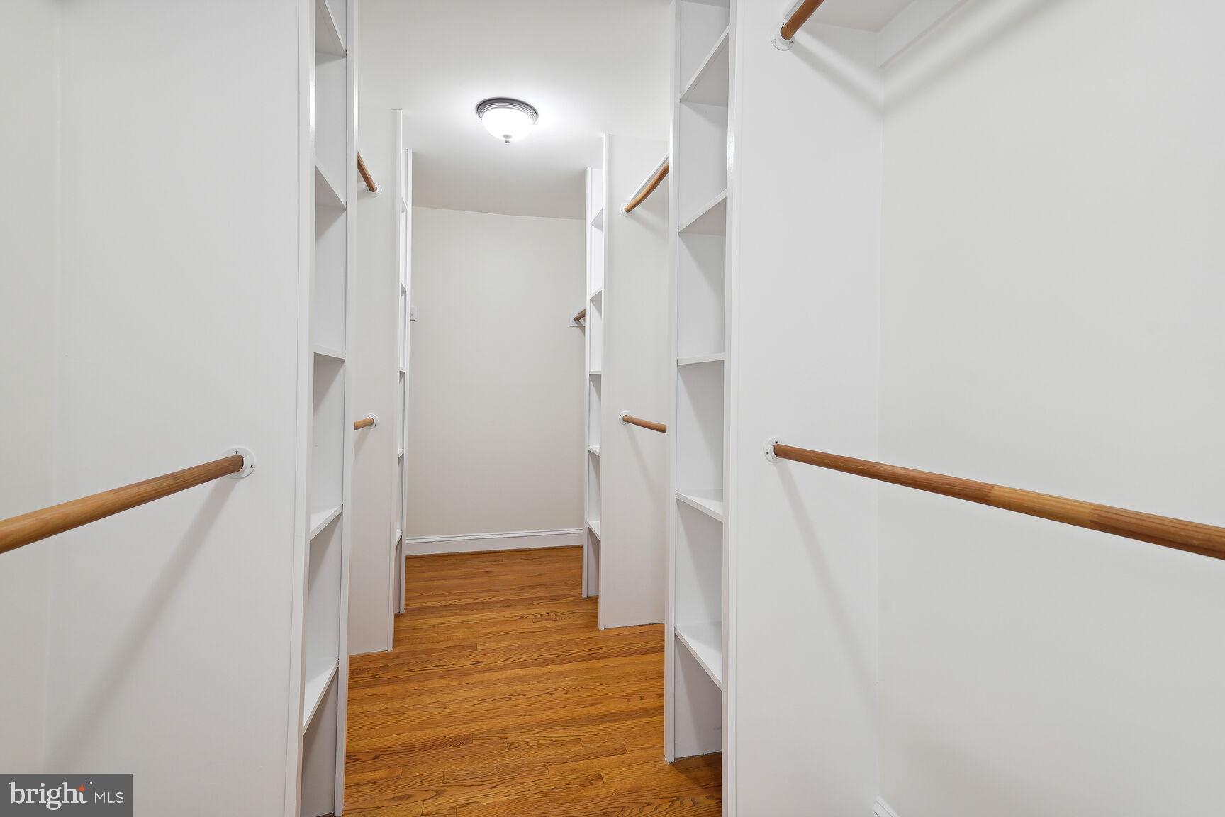 ELMWOOD ESTATES - Residential