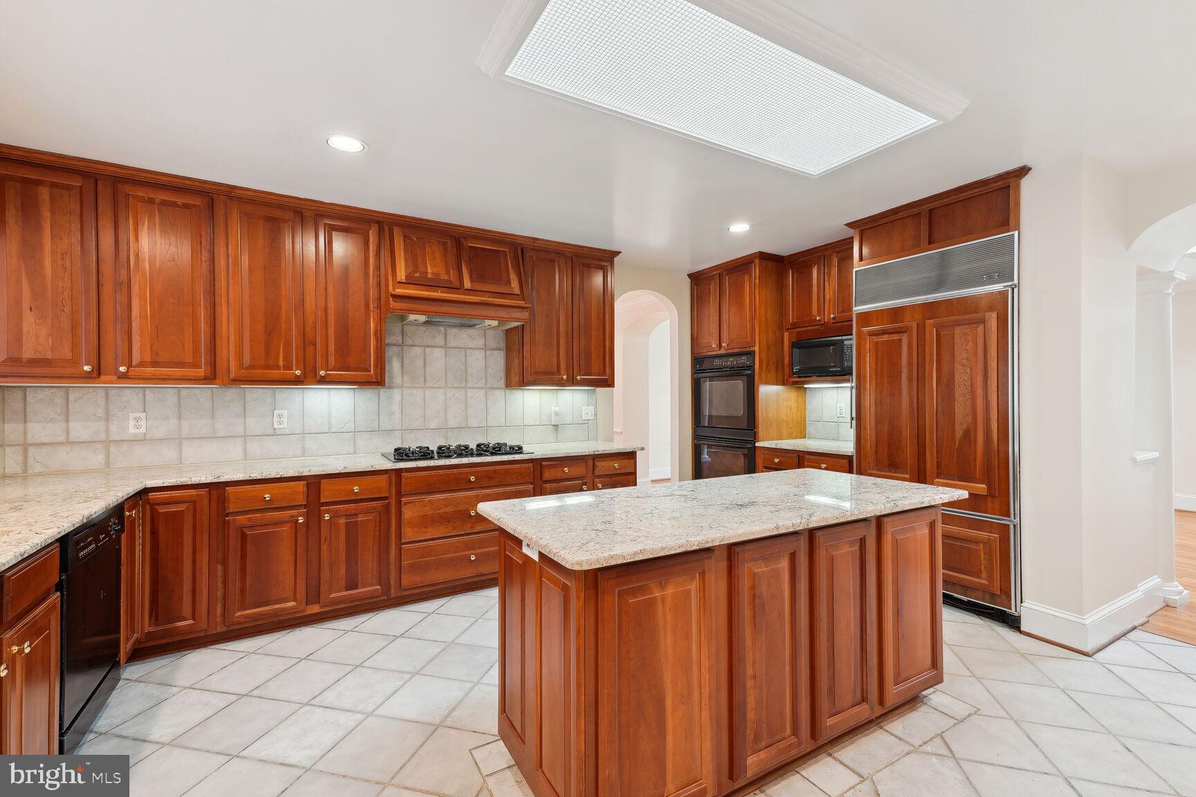 ELMWOOD ESTATES - Residential