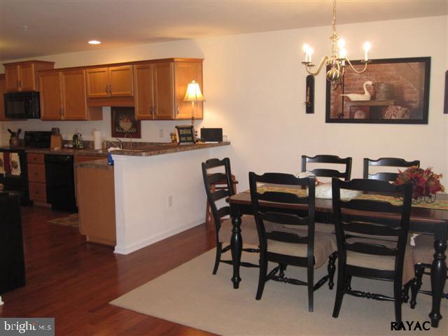 DEATRICK VILLAGE - Residential