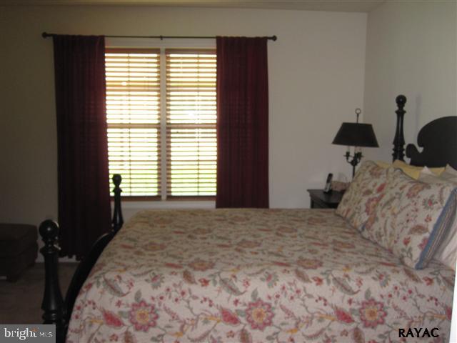 DEATRICK VILLAGE - Residential