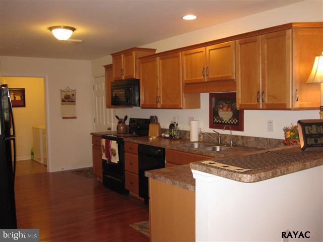 DEATRICK VILLAGE - Residential