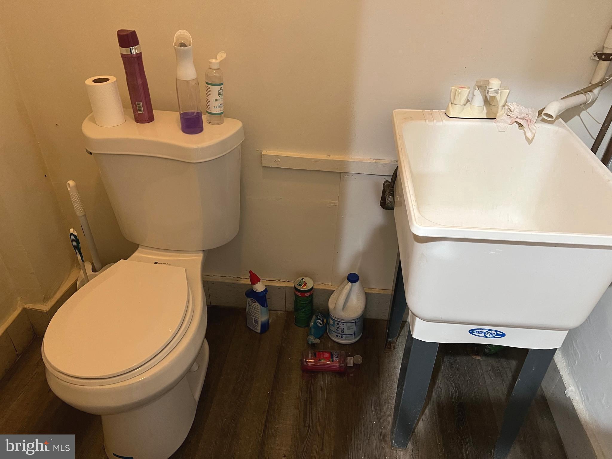 6423,6425,6431,6433 FREDERICK ROAD