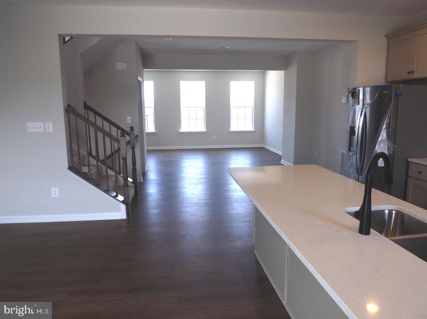 OVERLOOK AT RIVERSIDE TOWNHOMES - Residential