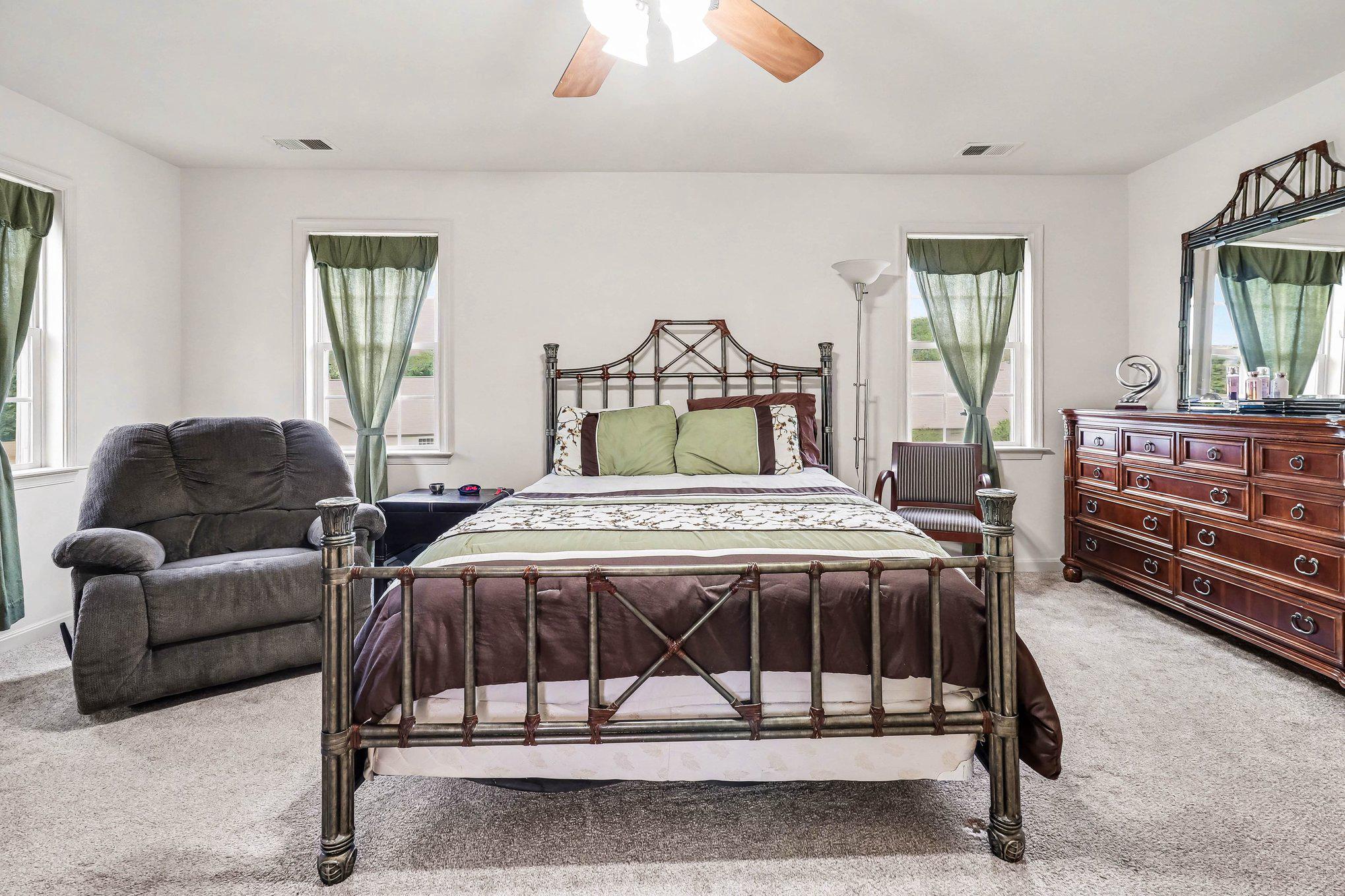 BOWLING GREEN MEADOWS - Residential
