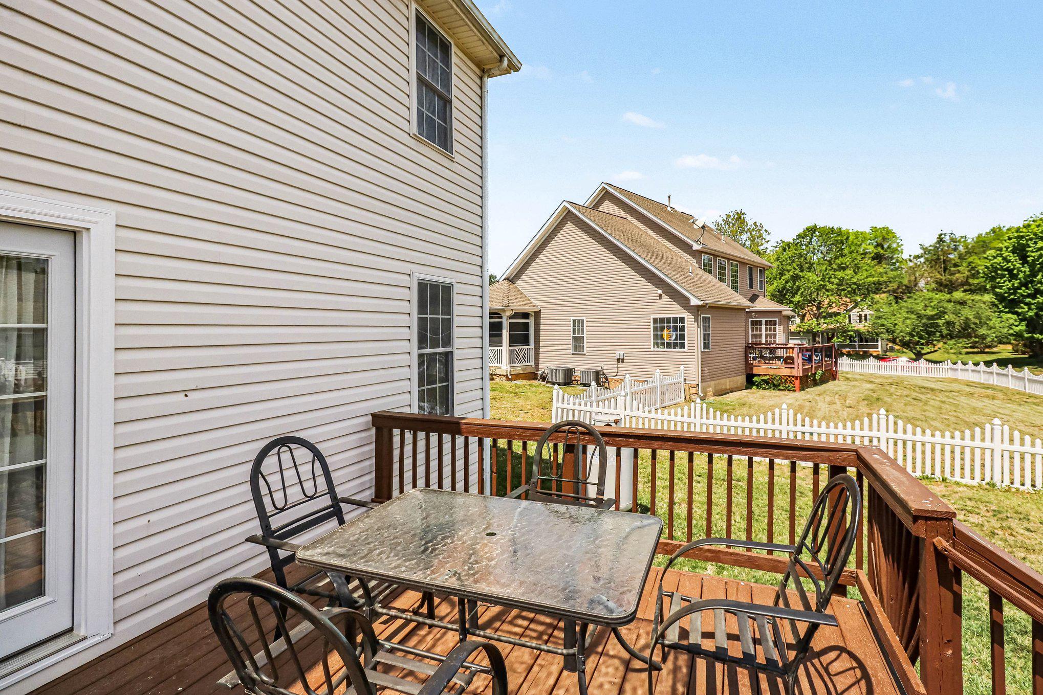 BOWLING GREEN MEADOWS - Residential