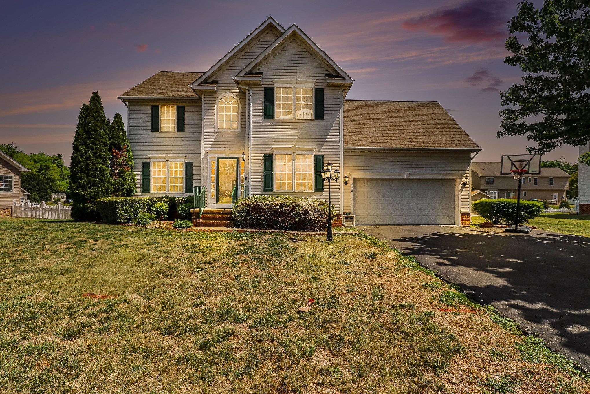 BOWLING GREEN MEADOWS - Residential