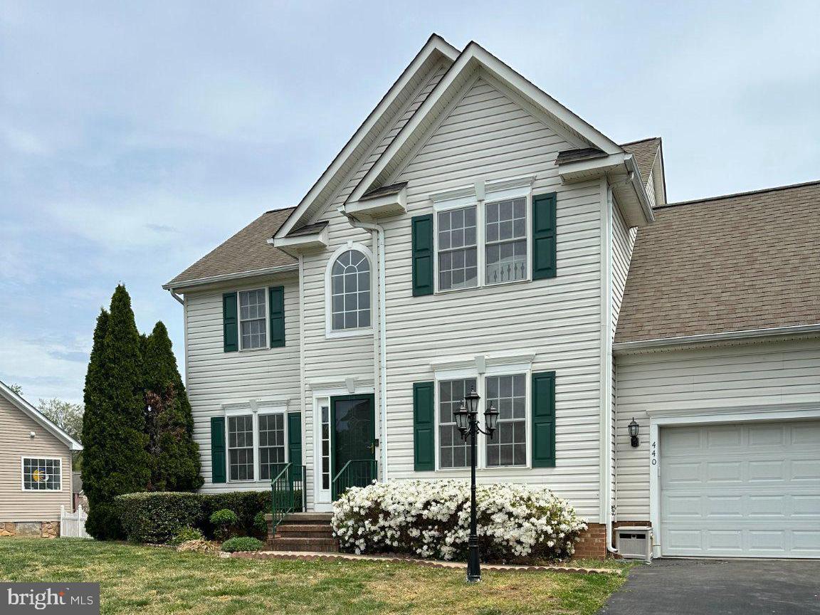 BOWLING GREEN MEADOWS - Residential