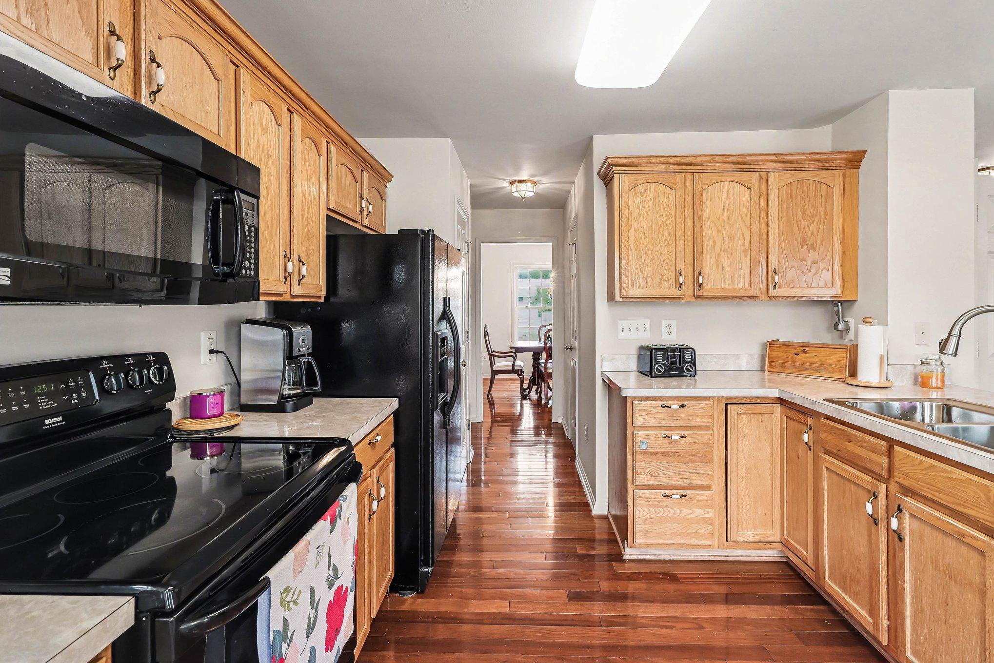 BOWLING GREEN MEADOWS - Residential