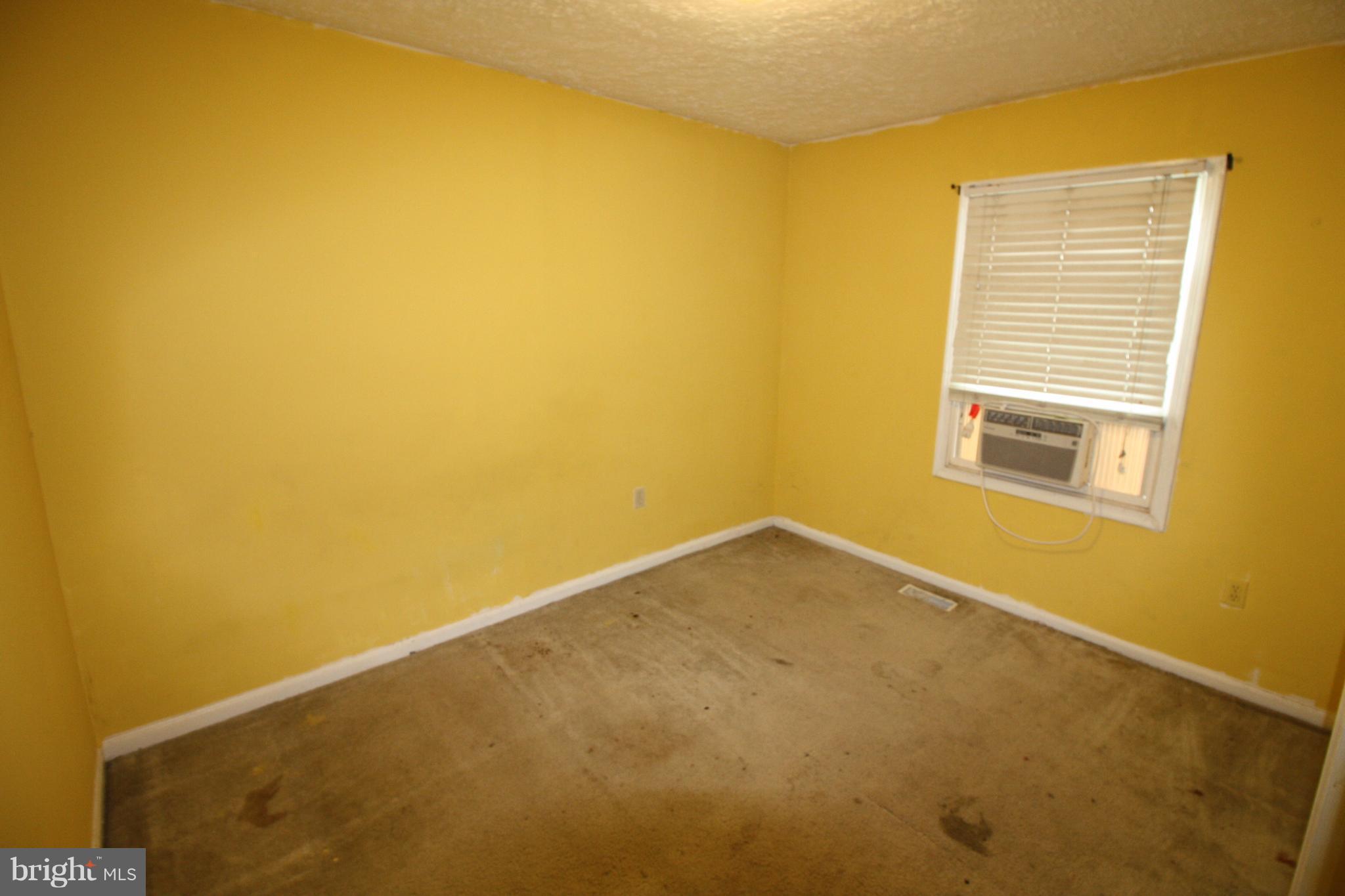 HILLCREST TOWNE - Residential