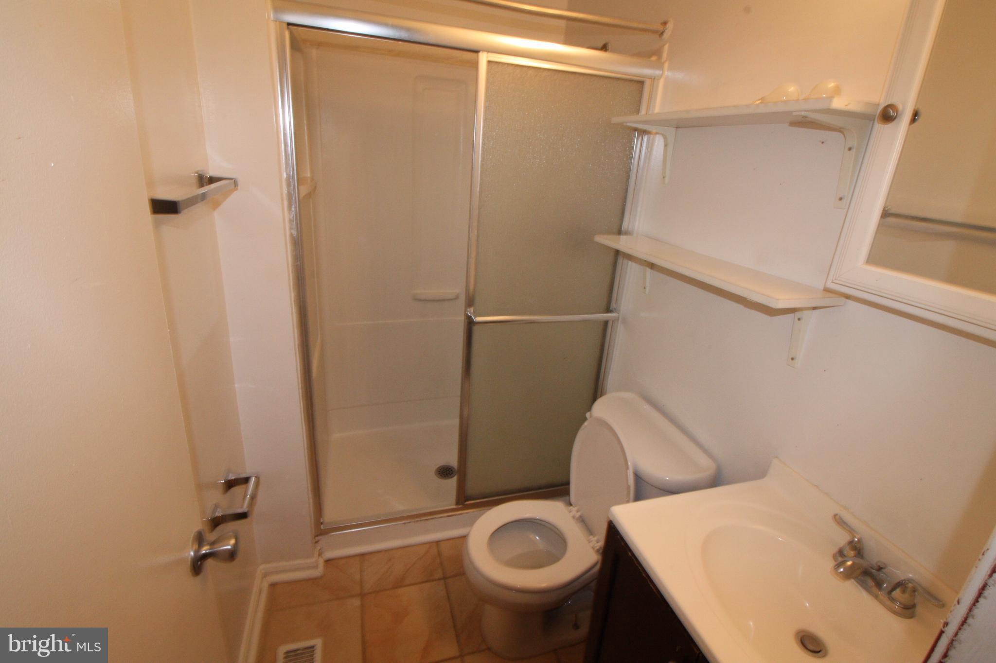 HILLCREST TOWNE - Residential