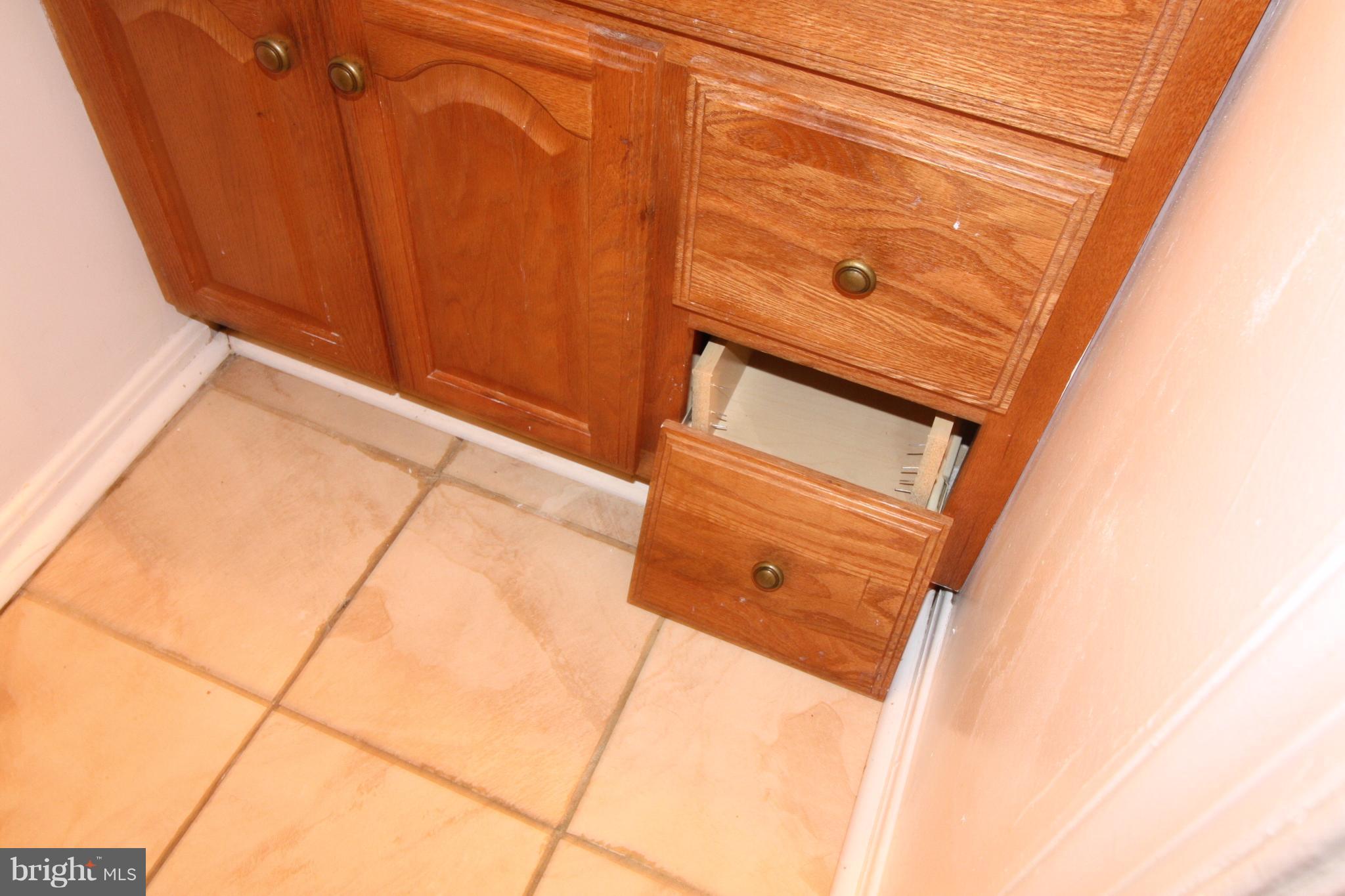 HILLCREST TOWNE - Residential