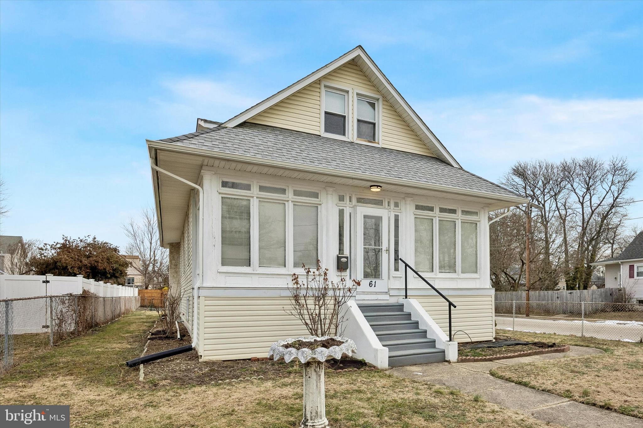 61 S MAPLE AVENUE