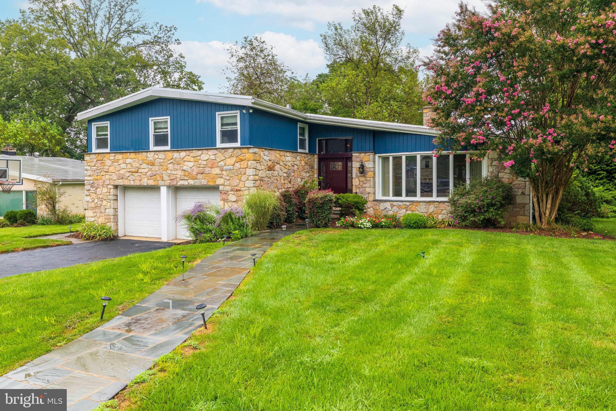 1413 AUTUMN ROAD