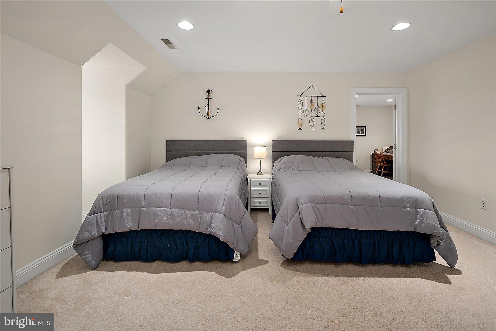 POINT FARM - Residential