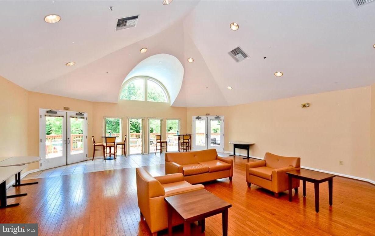 COVINGTON - Residential