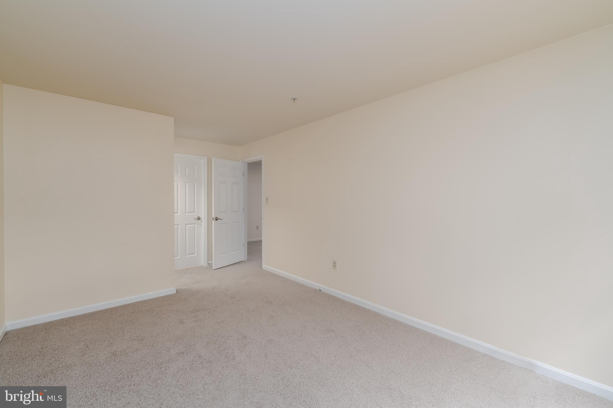 GATEWAY COMMERCE CENTER - Residential