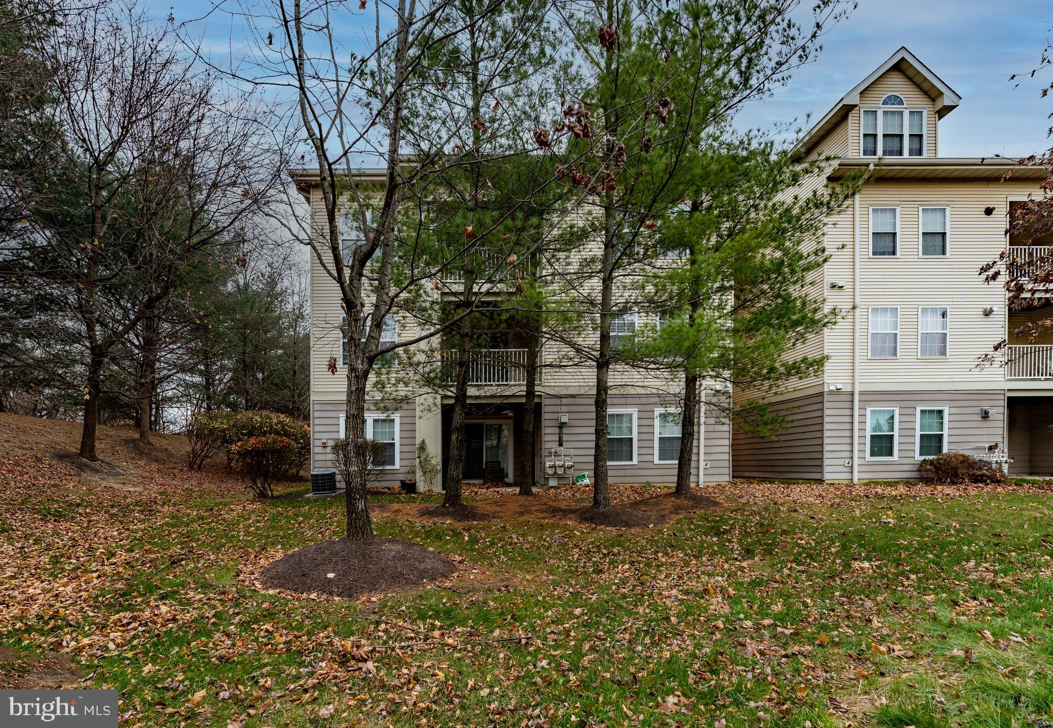 GATEWAY COMMERCE CENTER - Residential