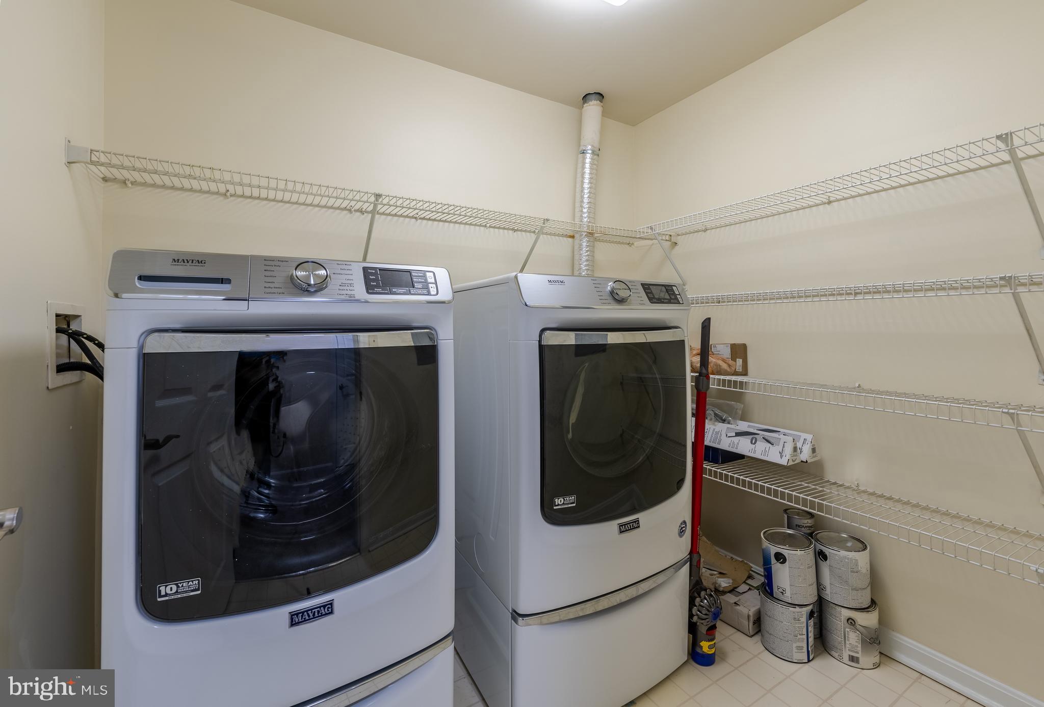 GATEWAY COMMERCE CENTER - Residential