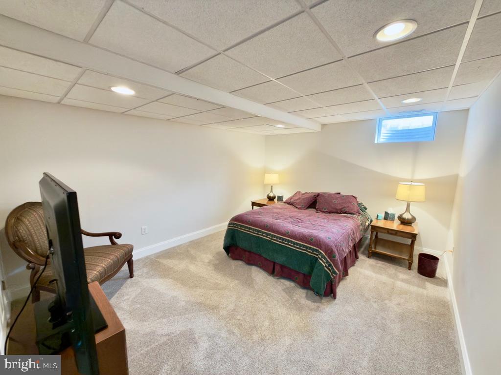 VILLAGE OF RIVER HILL - Residential