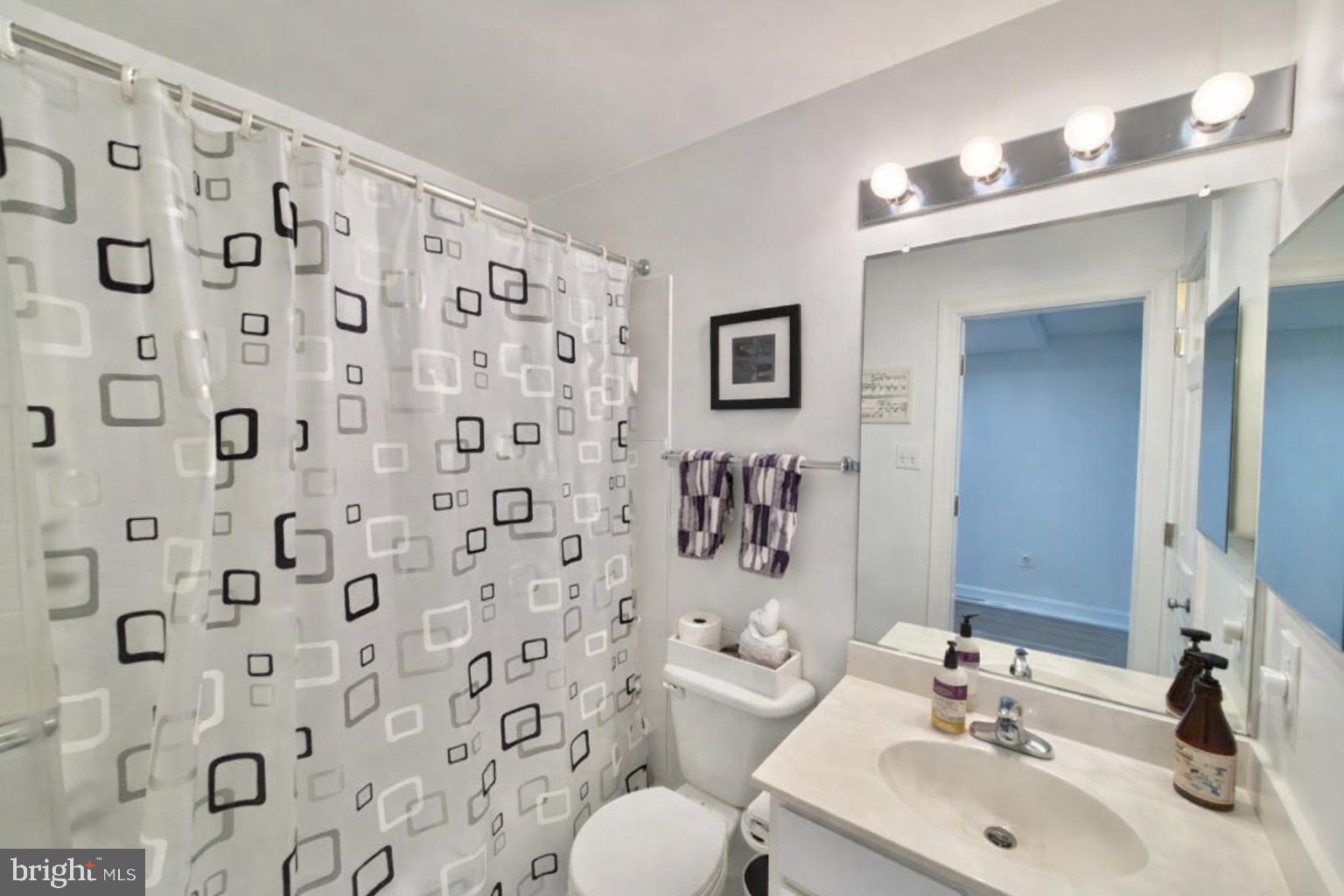 VILLAGE OF RIVER HILL - Residential