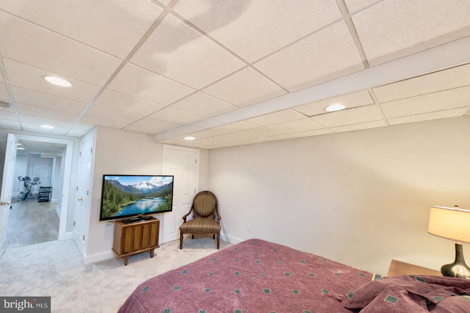 VILLAGE OF RIVER HILL - Residential