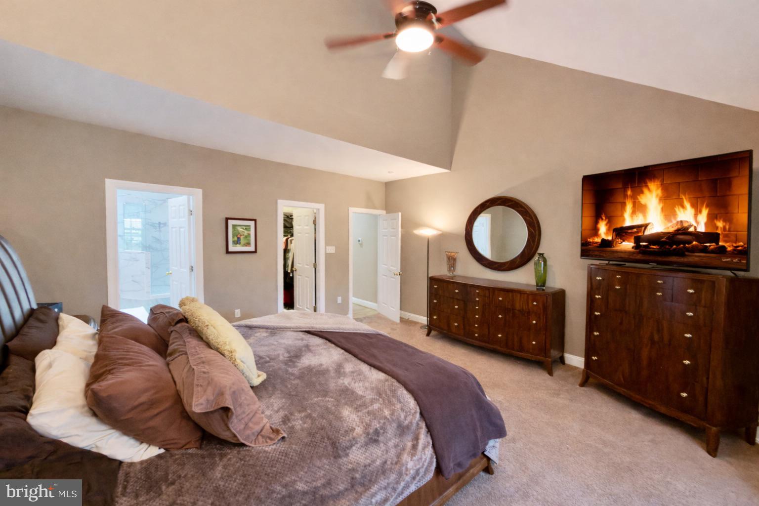 VILLAGE OF RIVER HILL - Residential