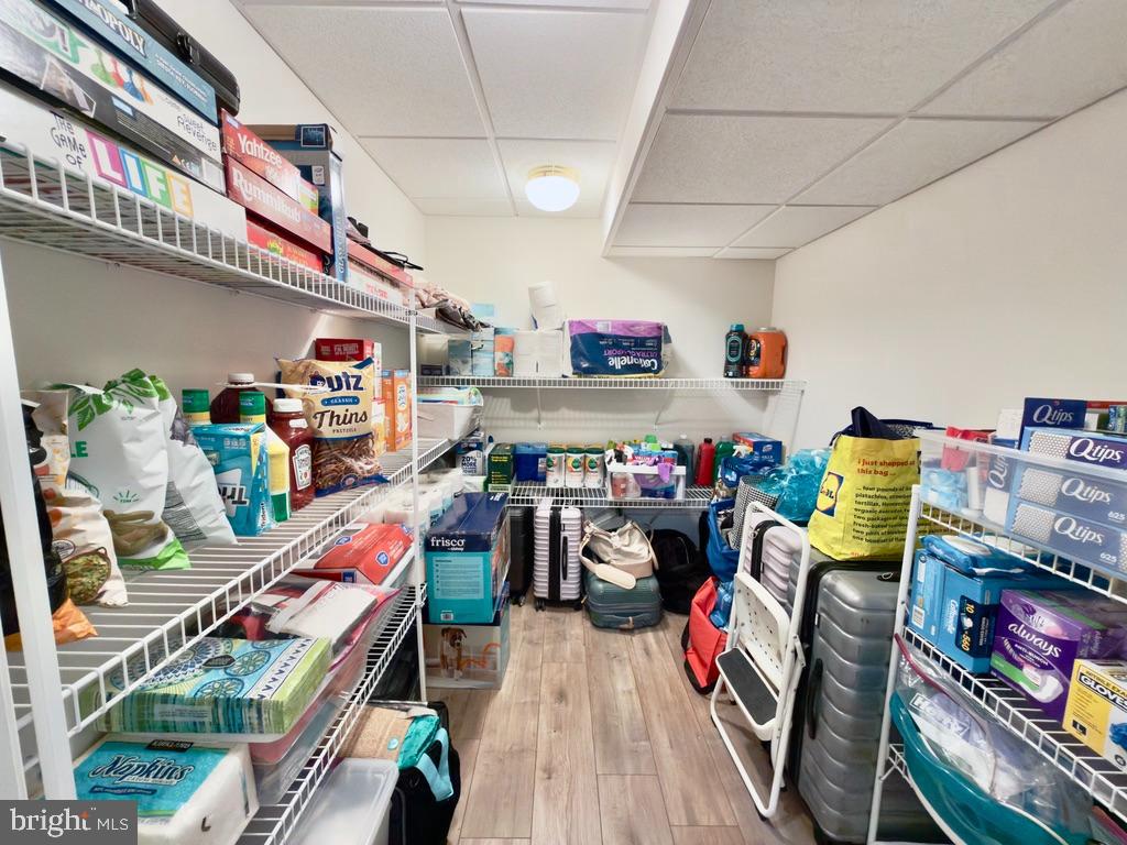 VILLAGE OF RIVER HILL - Residential