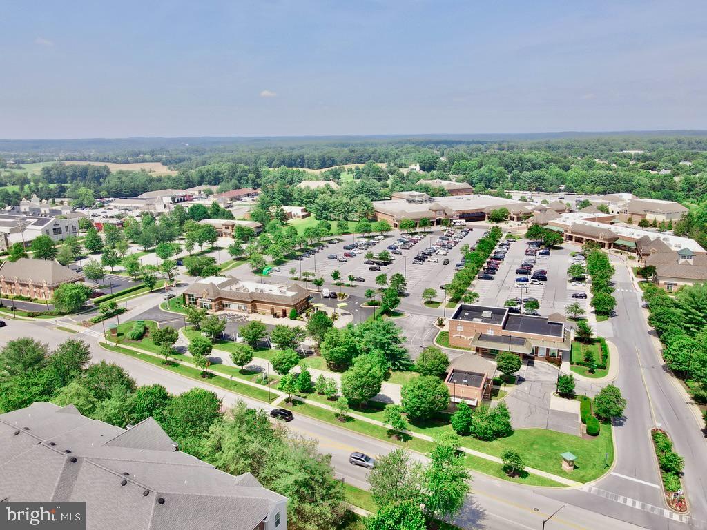 VILLAGE OF RIVER HILL - Residential