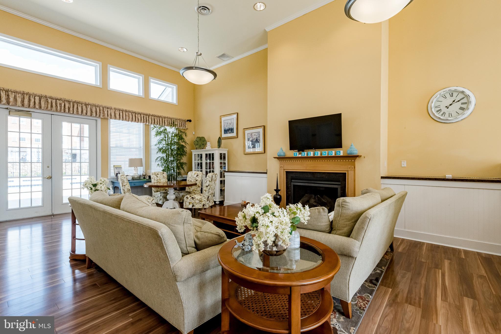 CARROLLS CREEK - Residential