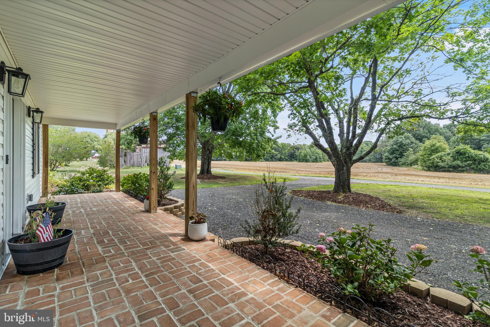 1675 MALLARD POINT ROAD