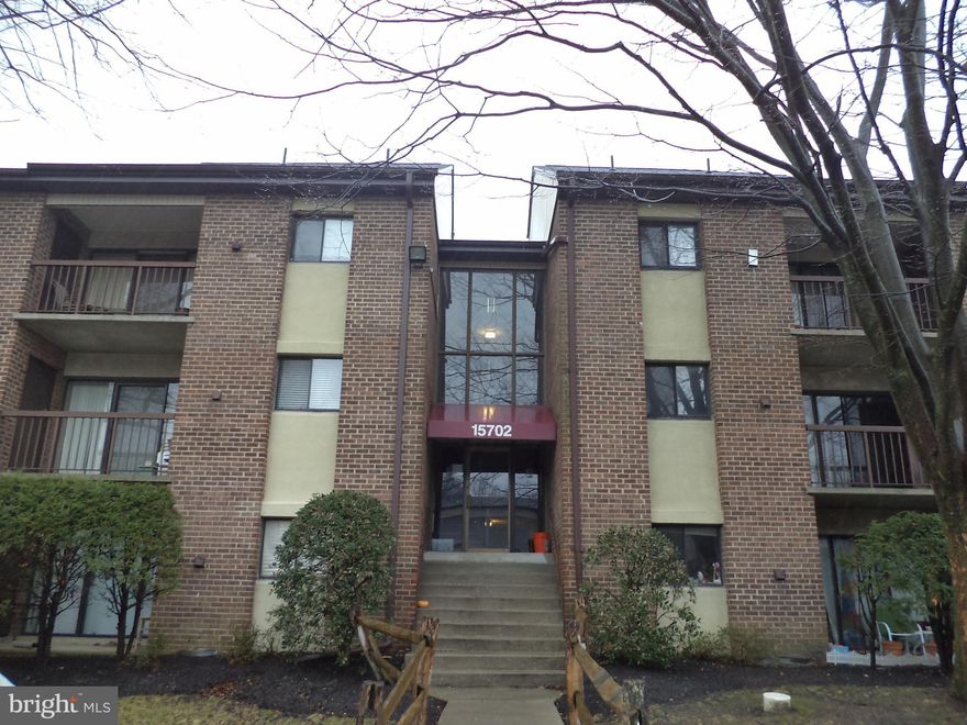 Great condo with updated kitchen cabinets, SS stove (6 yrs old)  and new SS refrigerator, 2 yr old washer, freshly painted, updated HVAC (4yrs old), updated HWH (6 yrs old), completely newly remodeled full bath with a ceramic tiled floor, patio, Storage bin, Community center, pool, tot lot and walking pond. Water included in condo fee. A great price for a condo that you can move on in.