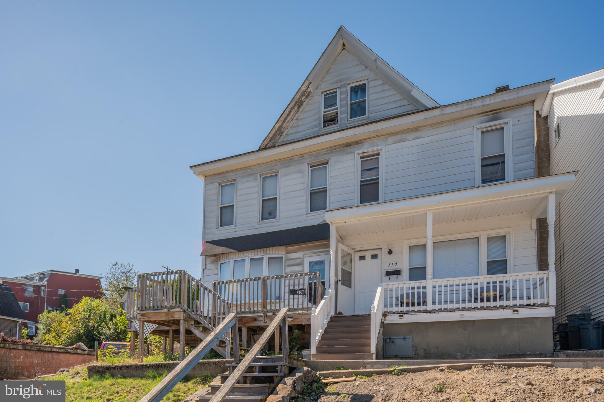 308 N RAILROAD STREET