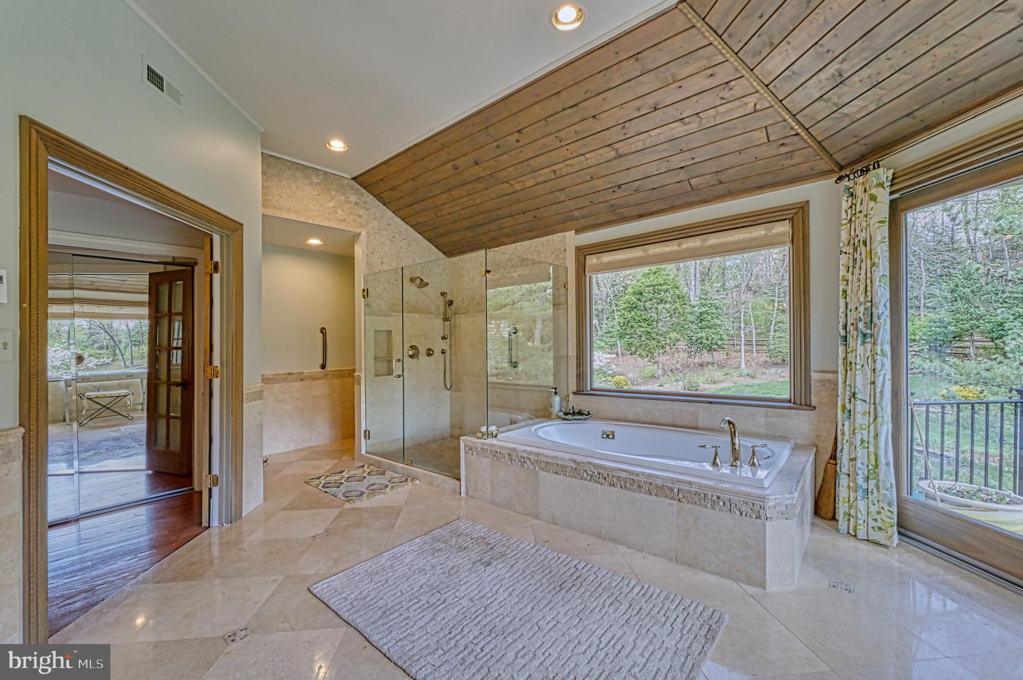 HUNTERS PLACE - Residential