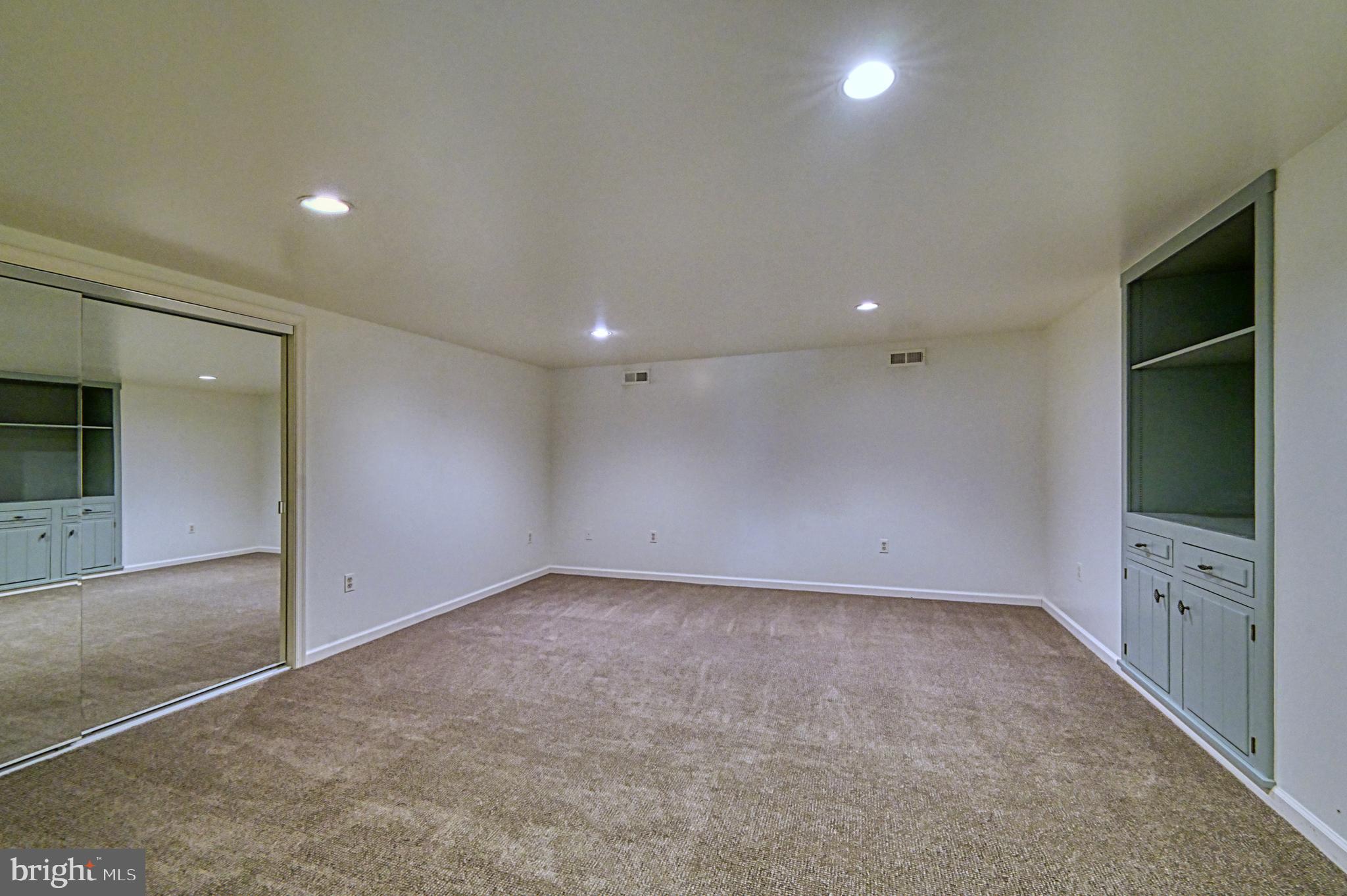 HUNTERS PLACE - Residential