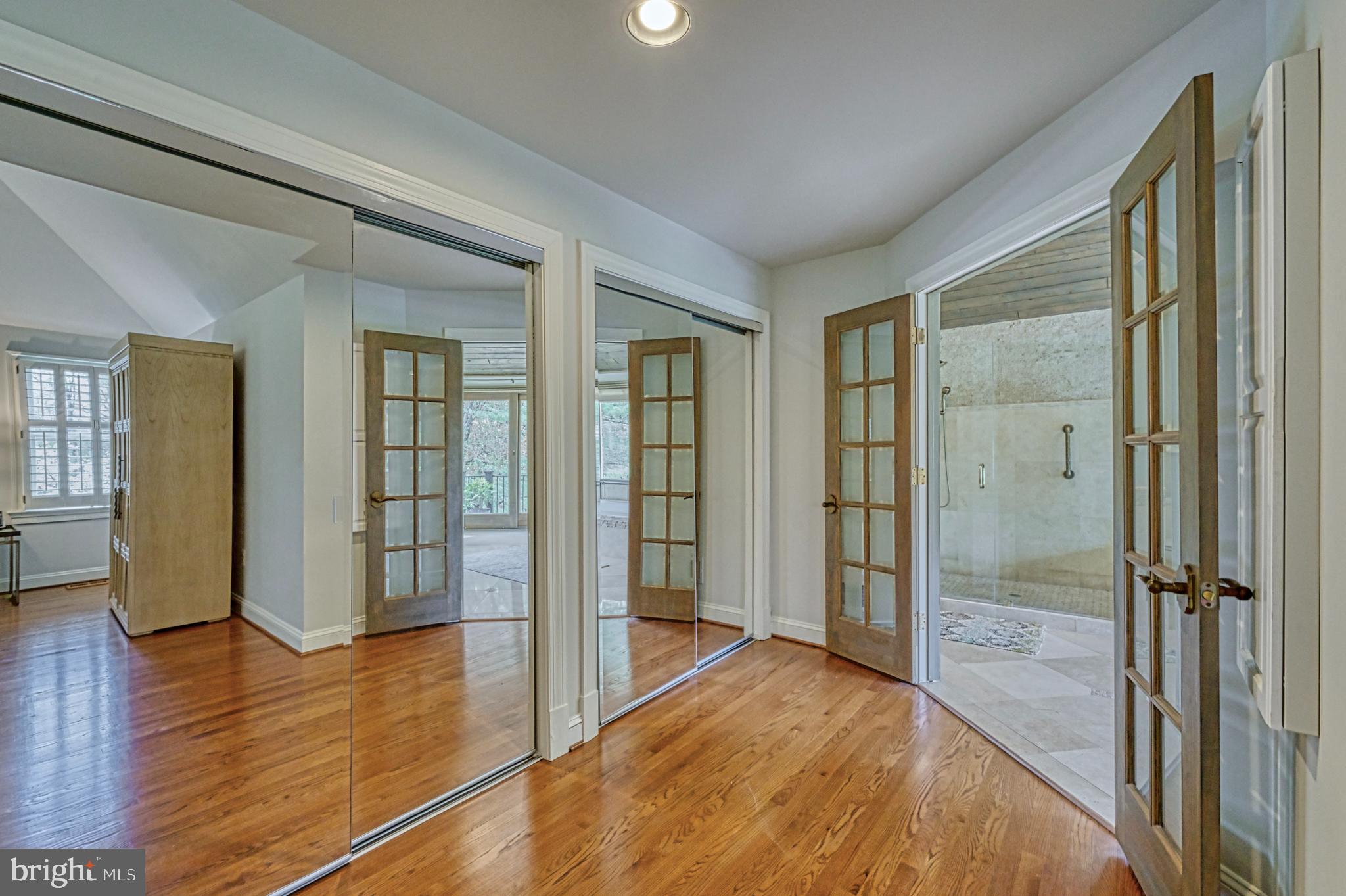 HUNTERS PLACE - Residential