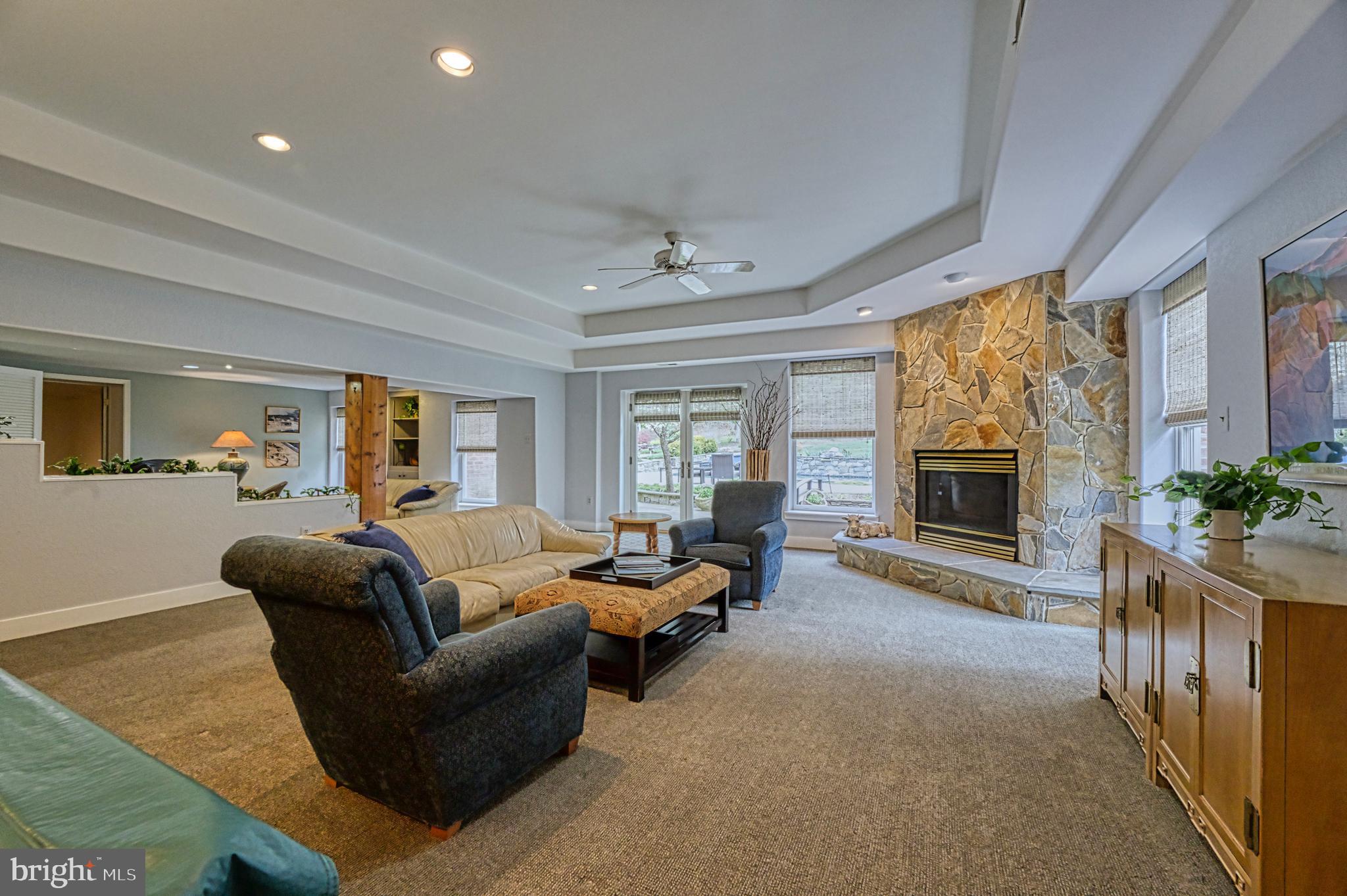 HUNTERS PLACE - Residential