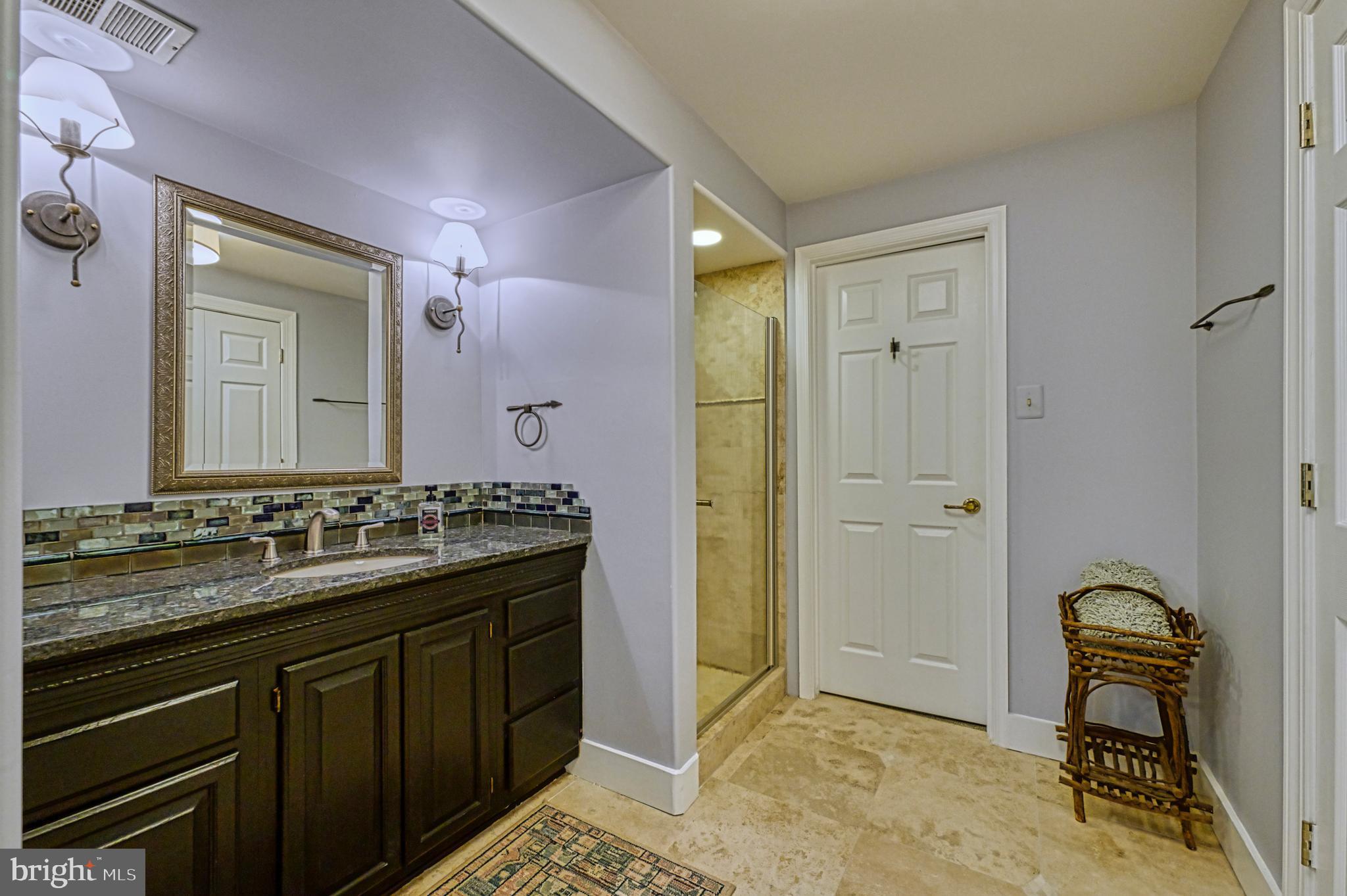 HUNTERS PLACE - Residential