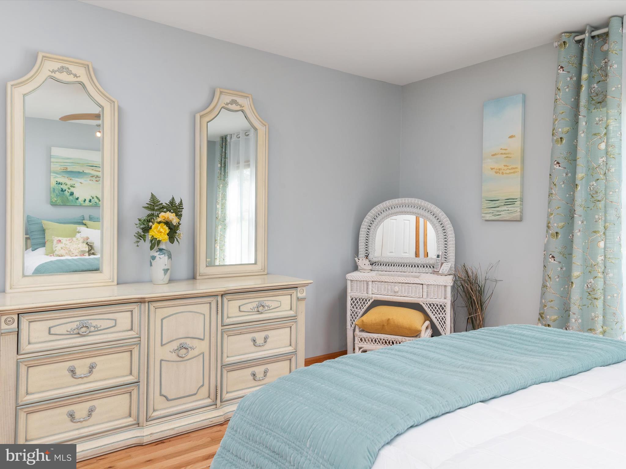 CHESTER RIVER BEACH - Residential