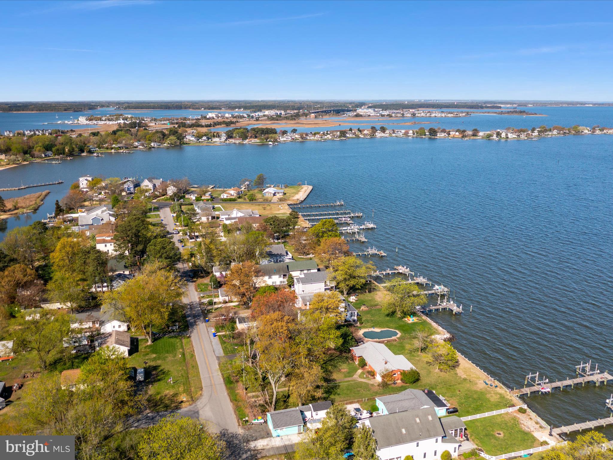 CHESTER RIVER BEACH - Residential