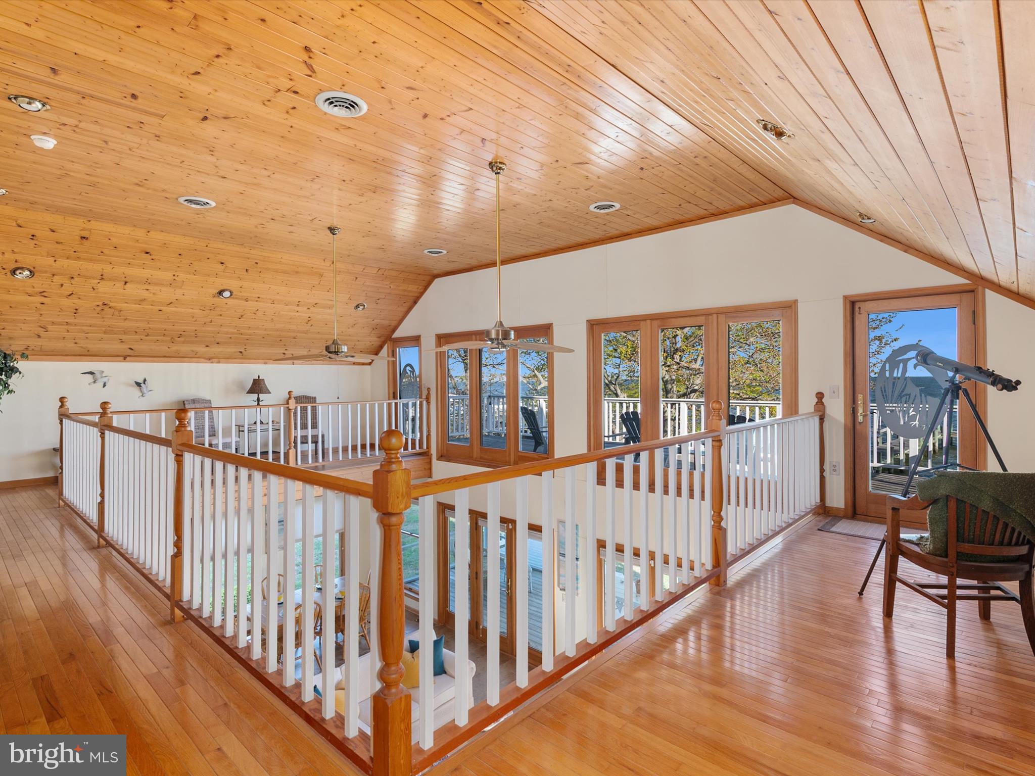 CHESTER RIVER BEACH - Residential