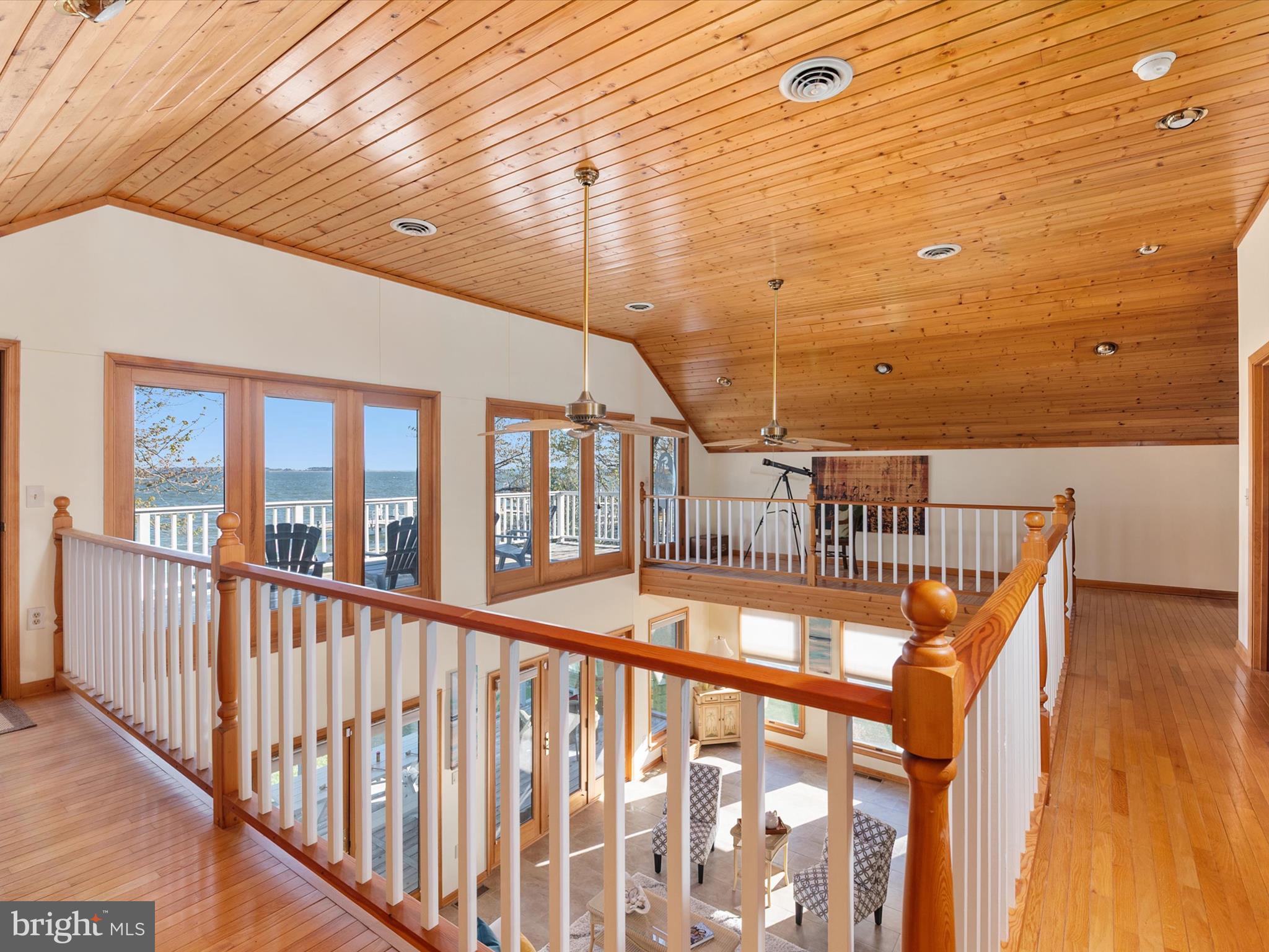 CHESTER RIVER BEACH - Residential