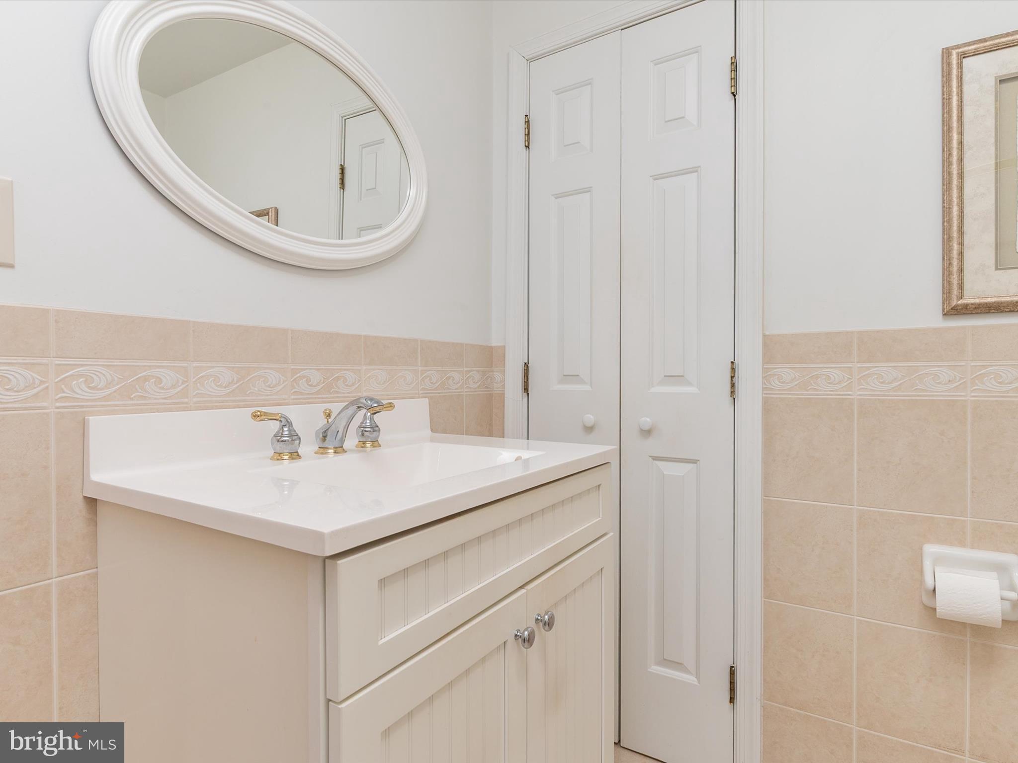 CHESTER RIVER BEACH - Residential