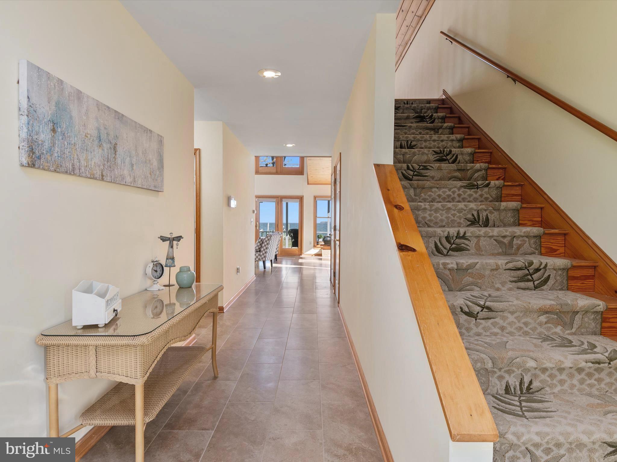 CHESTER RIVER BEACH - Residential