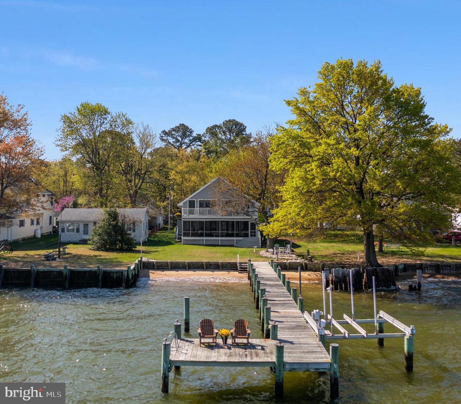 CHESTER RIVER BEACH - Residential