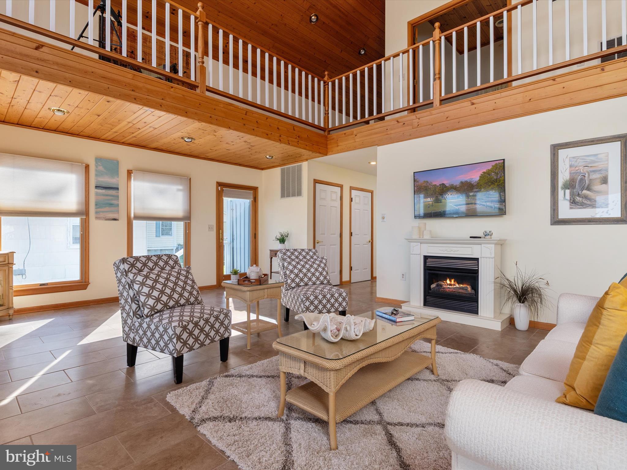 CHESTER RIVER BEACH - Residential