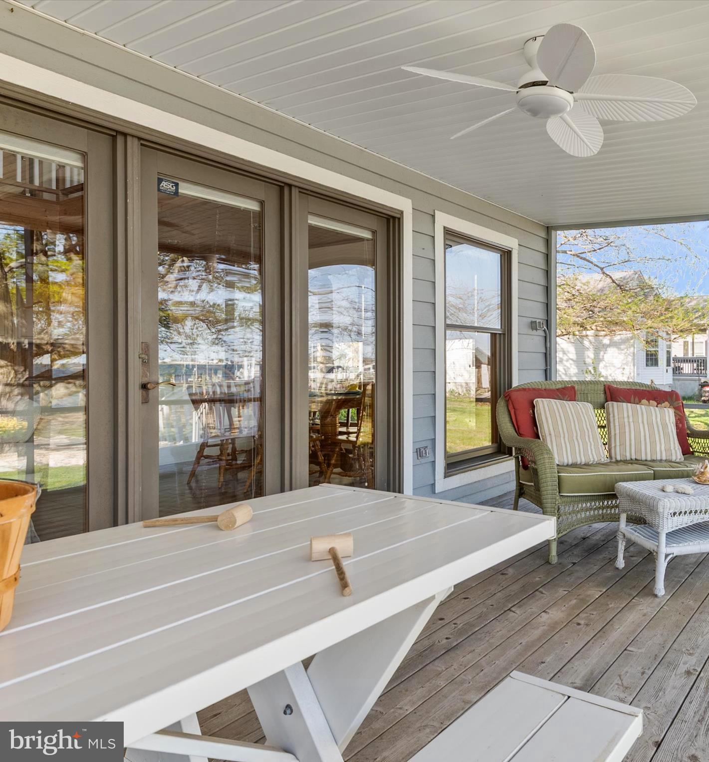 CHESTER RIVER BEACH - Residential