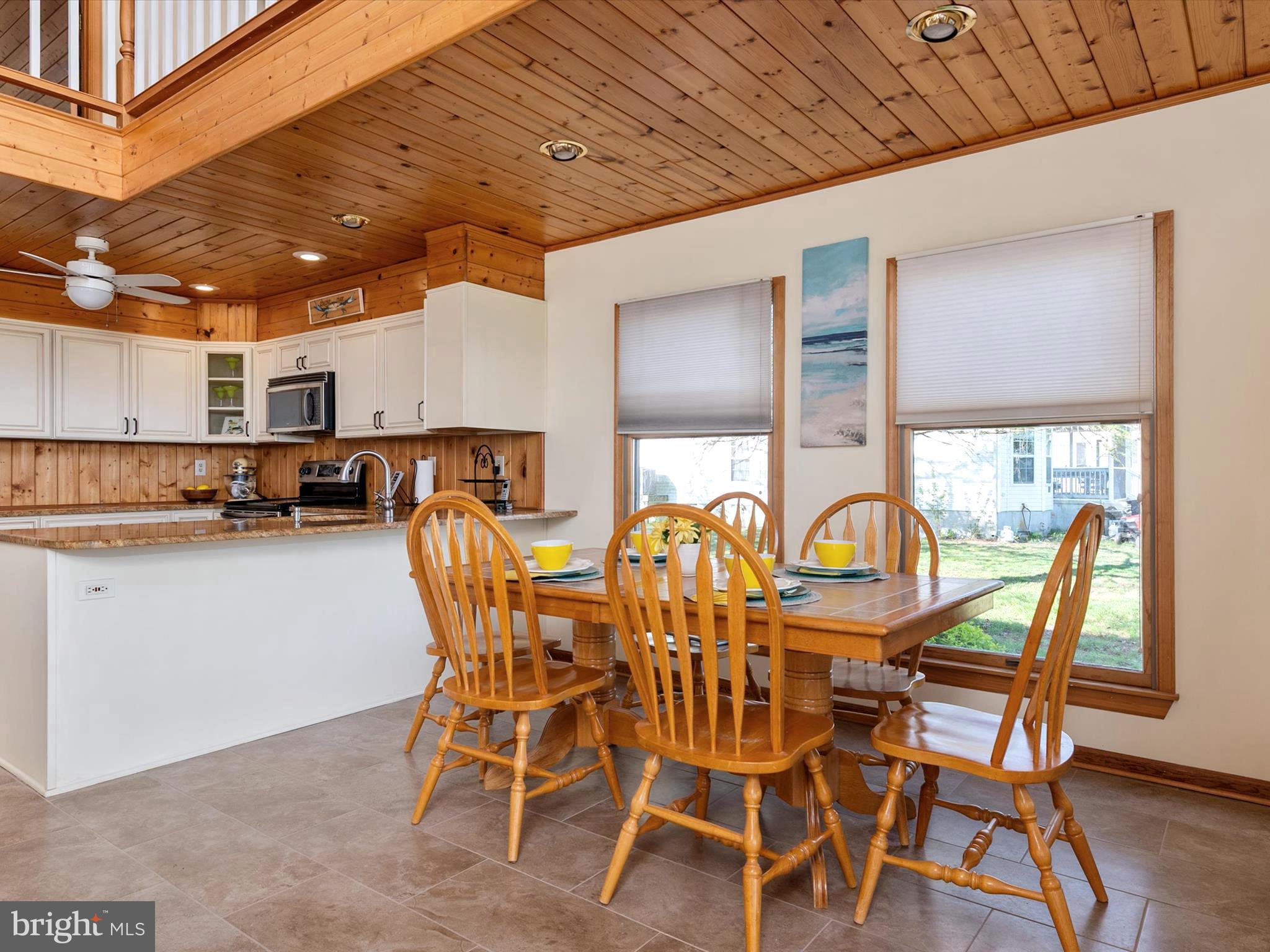 CHESTER RIVER BEACH - Residential