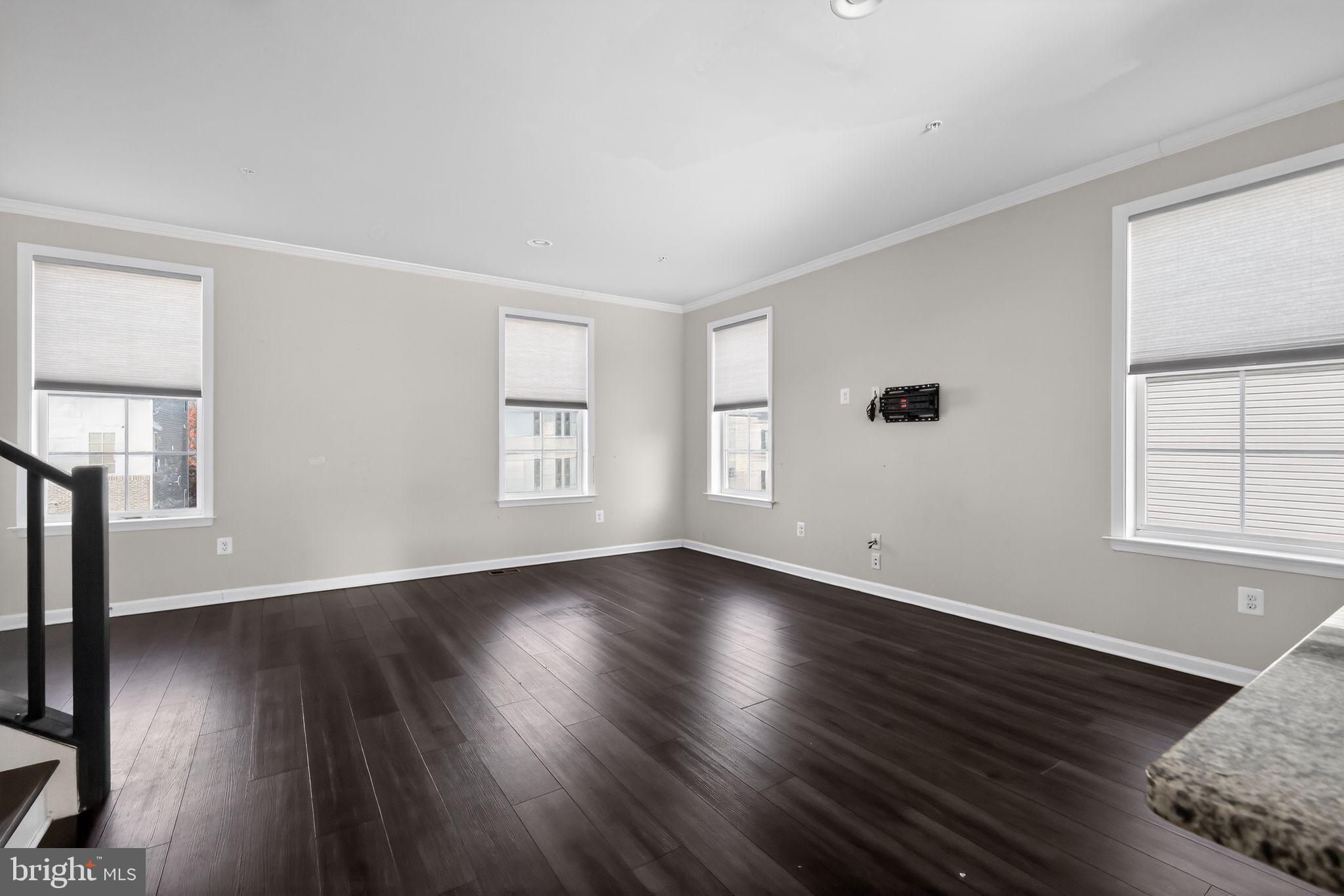 LAUREL OVERLOOK - Residential